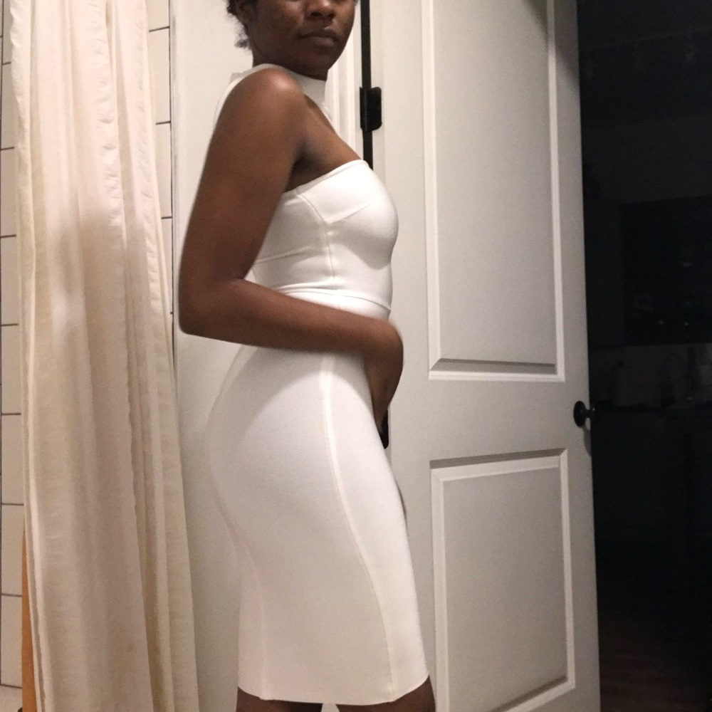 Gorgeous bandage dress! - Picture 2 of 3
